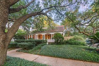 1621 Cherryhurst Street, Houston, TX 77006