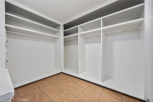 838 20th, Delano, CA 93215