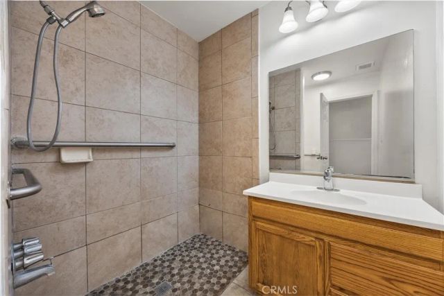 838 20th, Delano, CA 93215