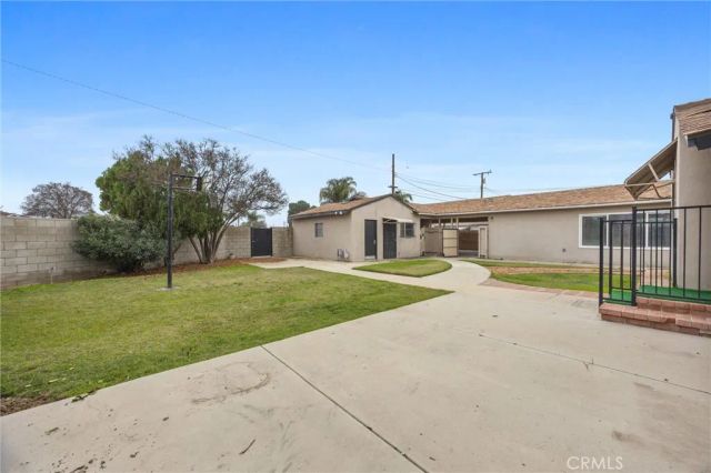 838 20th, Delano, CA 93215