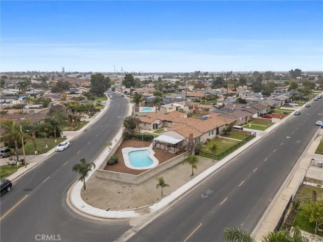 838 20th, Delano, CA 93215