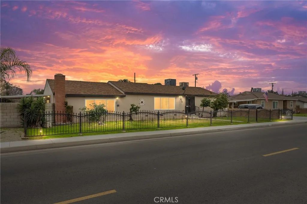 838 20th, Delano, CA 93215