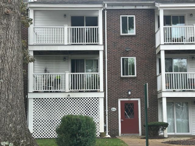 37 Will Drive 12, Canton, MA 02021