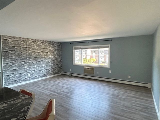 37 Will Drive 12, Canton, MA 02021