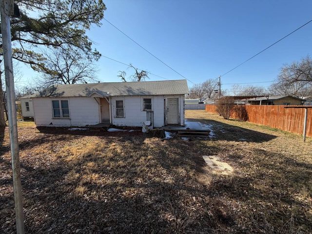 812 Tennessee Street, Graham, TX 76450