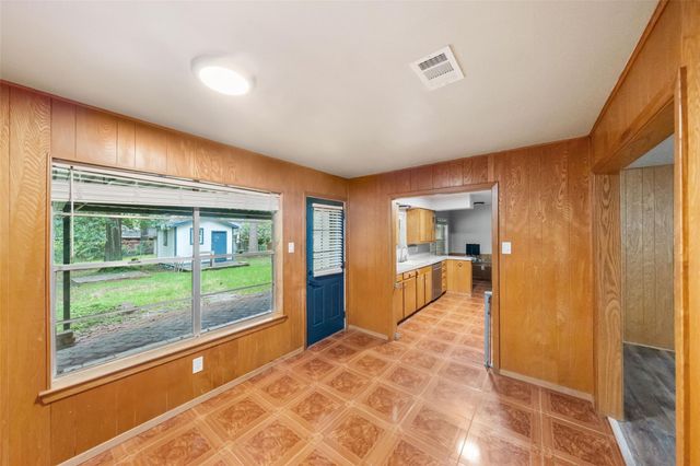 1013 Stevens Avenue, Conroe, TX 77301