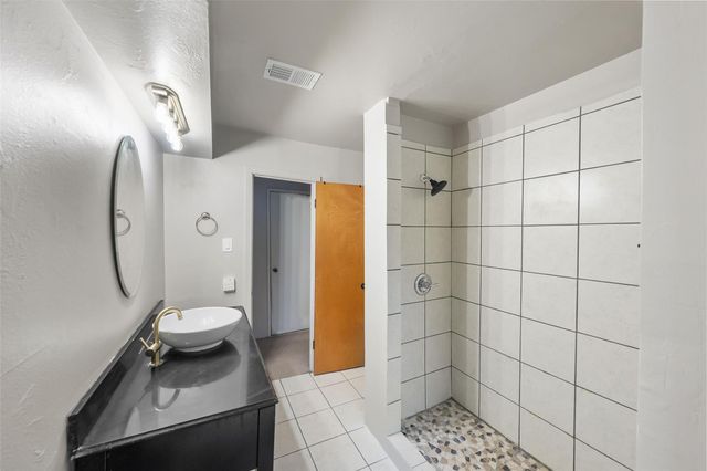 1013 Stevens Avenue, Conroe, TX 77301