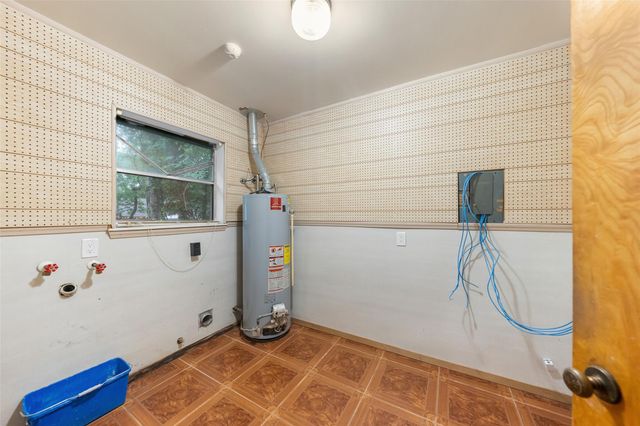 1013 Stevens Avenue, Conroe, TX 77301