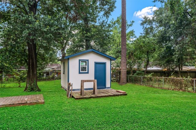 1013 Stevens Avenue, Conroe, TX 77301
