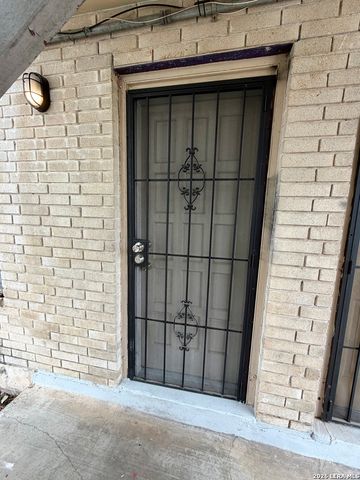 115 Victor St Apt 1, San Antonio, TX 78209