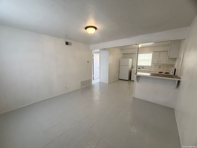 115 Victor St Apt 1, San Antonio, TX 78209