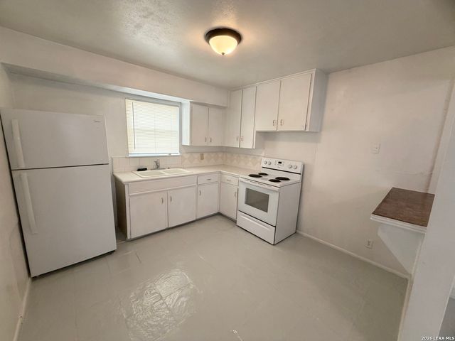 115 Victor St Apt 1, San Antonio, TX 78209