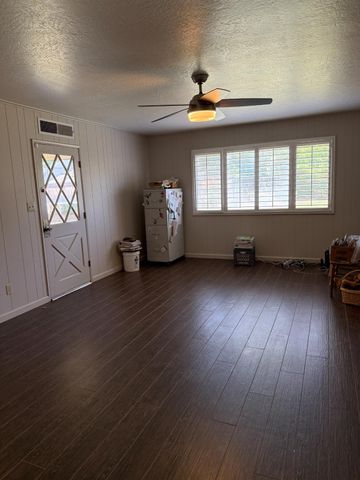 318 E Lisa Avenue, Fresno, CA 93720