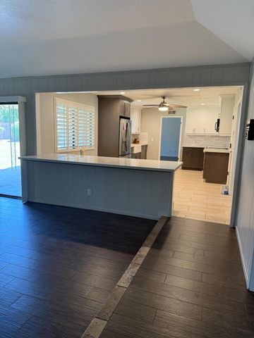 318 E Lisa Avenue, Fresno, CA 93720