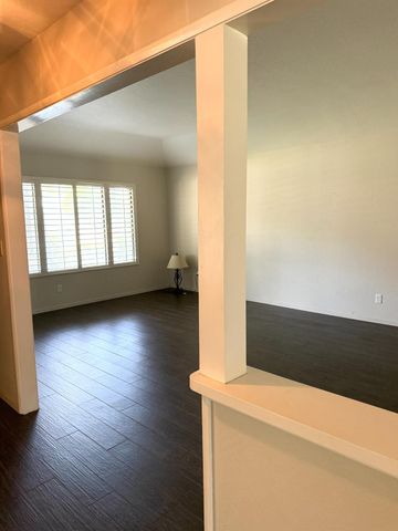 318 E Lisa Avenue, Fresno, CA 93720