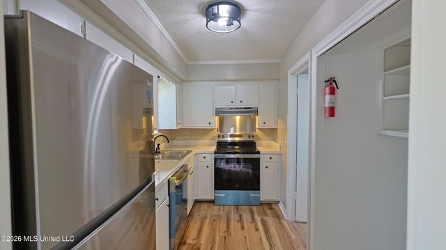 1121 Woodfield Drive, 23, Jackson, MS 39211