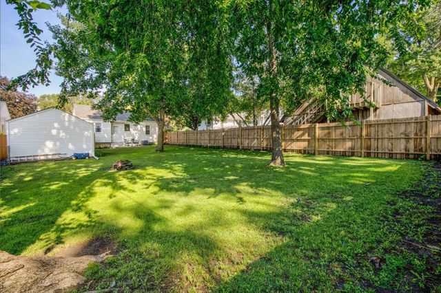 537 11th Street, West Des Moines, IA 50265