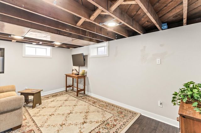 537 11th Street, West Des Moines, IA 50265