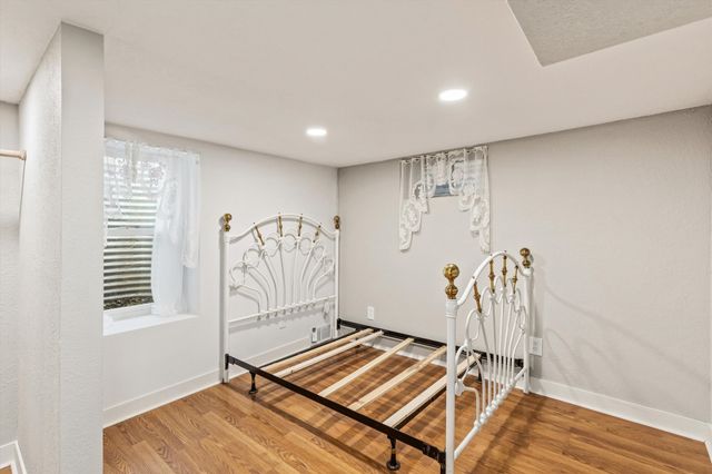 537 11th Street, West Des Moines, IA 50265