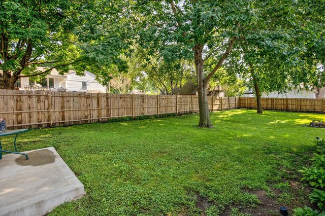 537 11th Street, West Des Moines, IA 50265