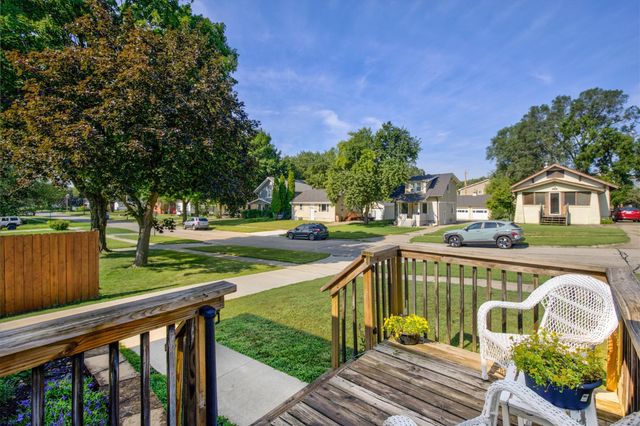 537 11th Street, West Des Moines, IA 50265
