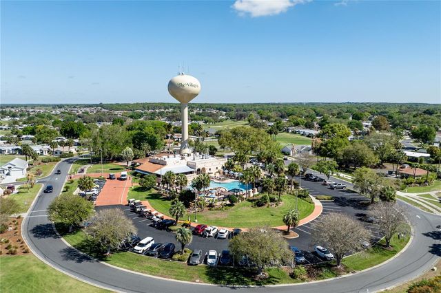 717 TANGERINE DRIVE, Lady Lake, FL 32159