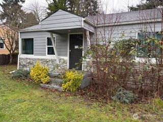 11704 40th Avenue NE, Seattle, WA 98125