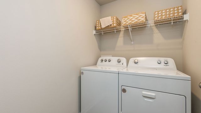 15121 Ironwood Lane, Urbandale, IA 50111