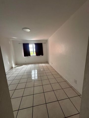 13707 Kendale Lakes Circle Ph13, Miami, FL 33183