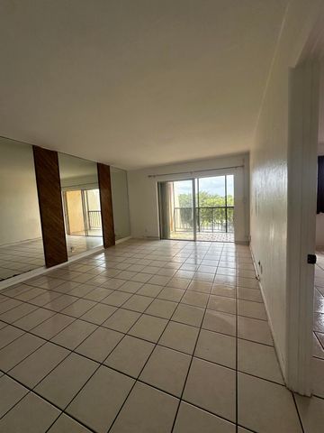 13707 Kendale Lakes Circle Ph13, Miami, FL 33183