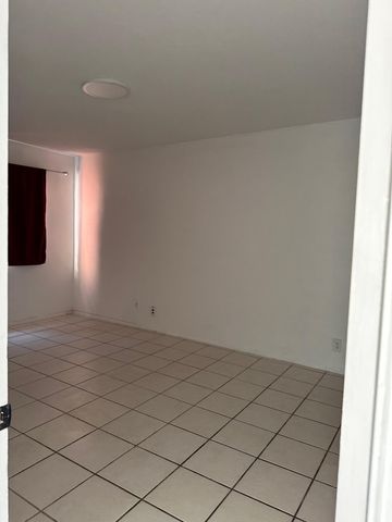 13707 Kendale Lakes Circle Ph13, Miami, FL 33183
