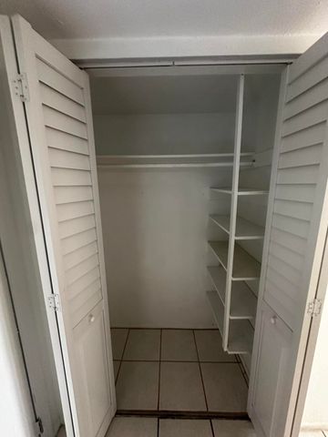 13707 Kendale Lakes Circle Ph13, Miami, FL 33183