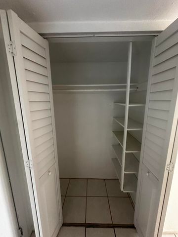 13707 Kendale Lakes Circle Ph13, Miami, FL 33183