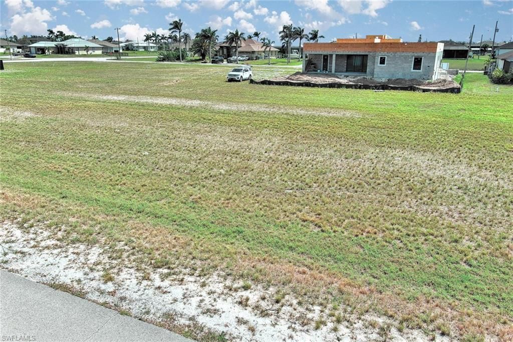 1037 NW 37th PL, CAPE CORAL, FL 33993 — photo 4