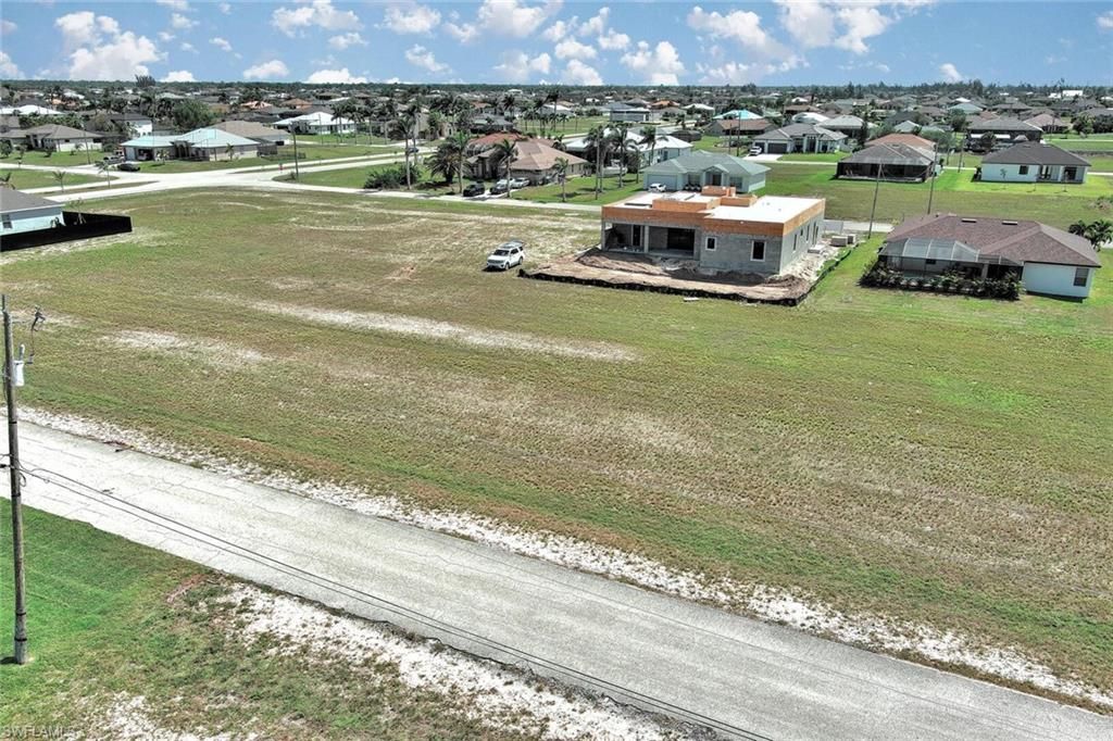 1037 NW 37th PL, CAPE CORAL, FL 33993 — photo 5
