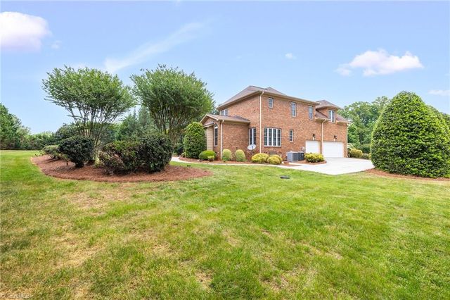 2511 Hillsdale Forest Court, Summerfield, NC 27358
