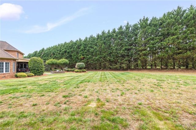 2511 Hillsdale Forest Court, Summerfield, NC 27358
