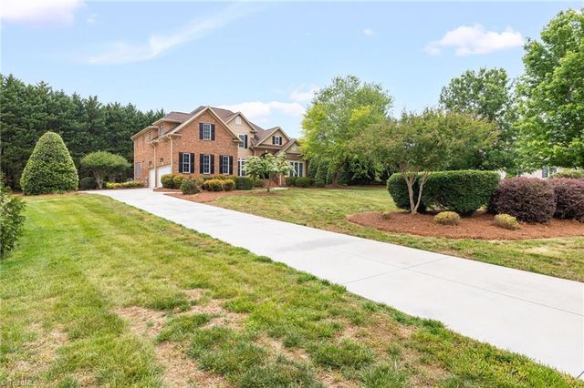 2511 Hillsdale Forest Court, Summerfield, NC 27358