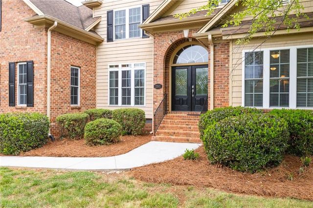 2511 Hillsdale Forest Court, Summerfield, NC 27358