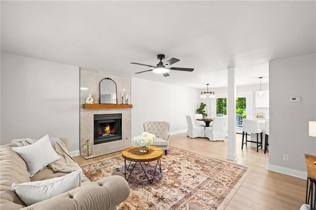 217 Holly Creek Way, Woodstock, GA 30188