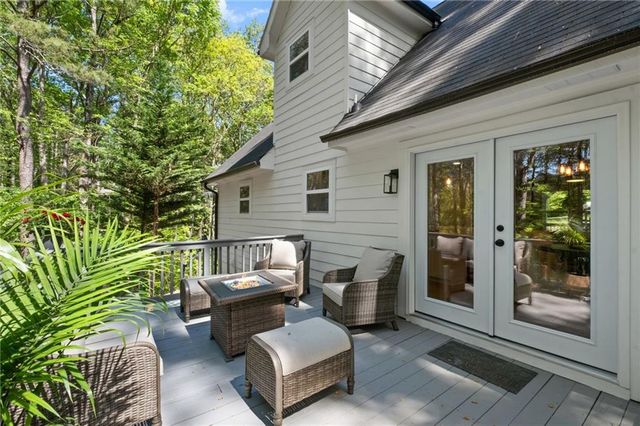 217 Holly Creek Way, Woodstock, GA 30188