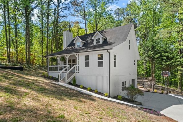 217 Holly Creek Way, Woodstock, GA 30188