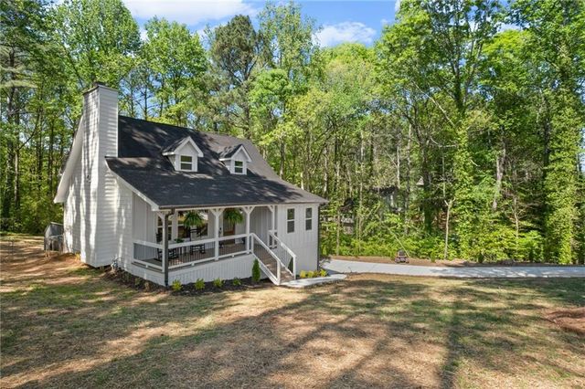 217 Holly Creek Way, Woodstock, GA 30188