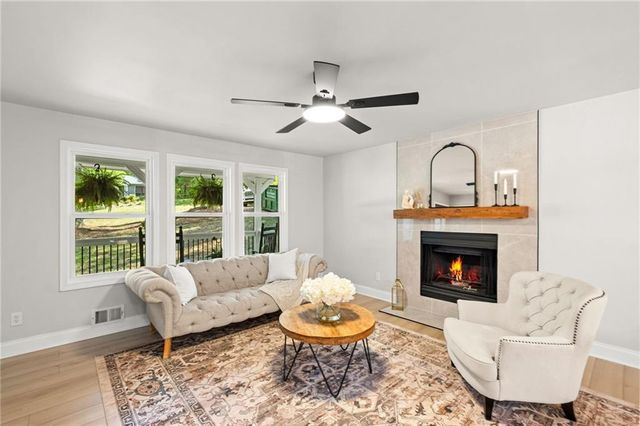 217 Holly Creek Way, Woodstock, GA 30188