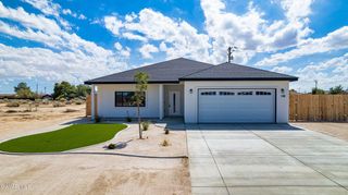 8300 Jacaranda Avenue, California City, CA 93505