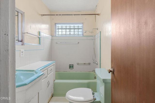 13200 San Pedro Street, Los Angeles, CA 90061