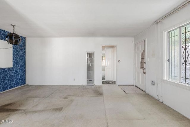 13200 San Pedro Street, Los Angeles, CA 90061