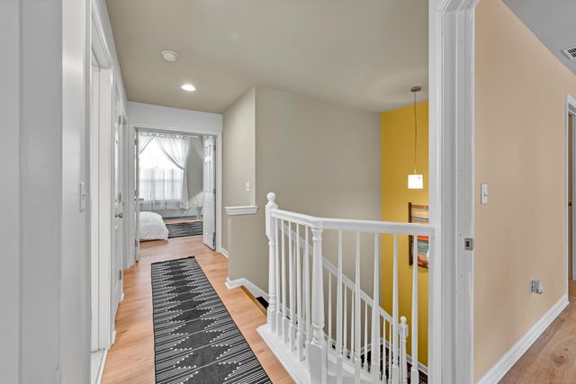 8 Cambridge Drive 8, Danbury, CT 06811