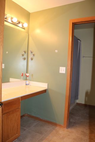 379 Reston Circle, Romeoville, IL 60446