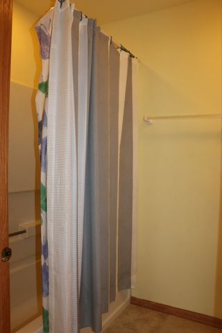 379 Reston Circle, Romeoville, IL 60446